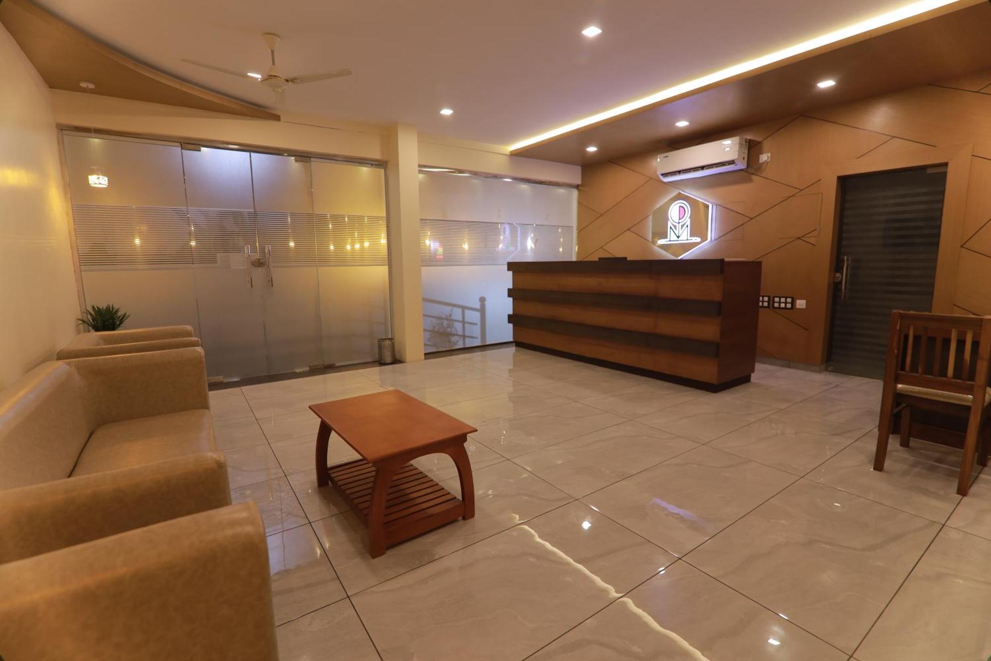 Opm Inn Payyannur Exterior foto