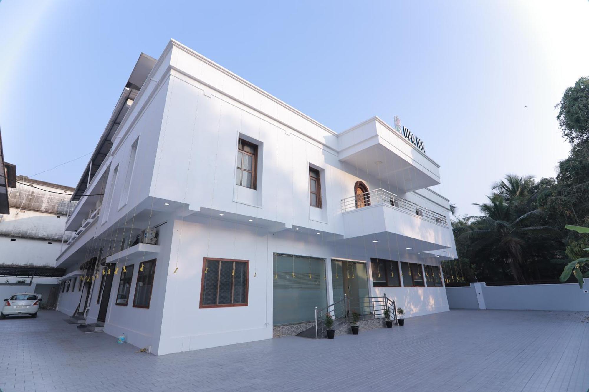 Opm Inn Payyannur Exterior foto