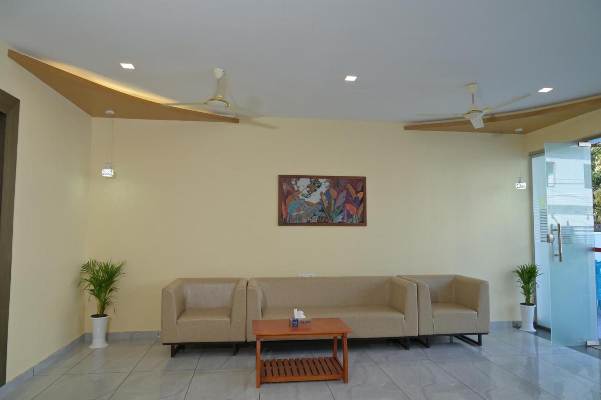 Opm Inn Payyannur Exterior foto